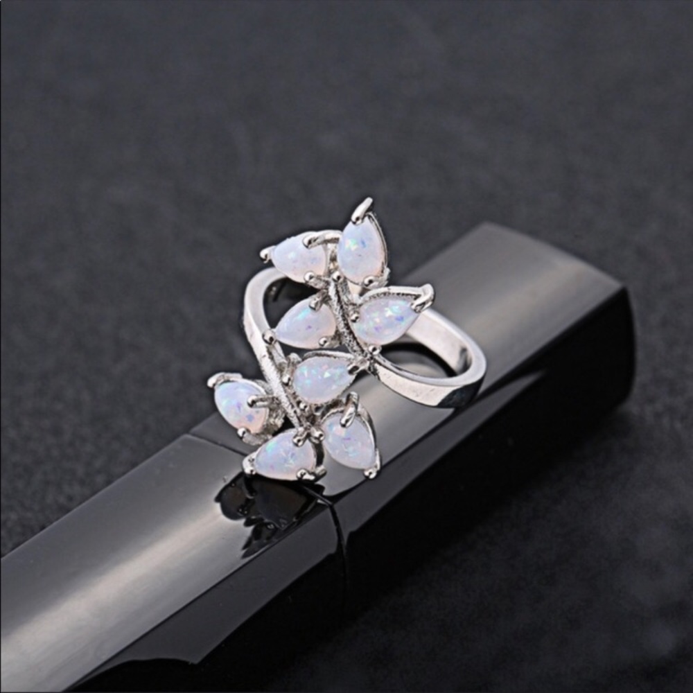 Round Cut Fire Opal Ring